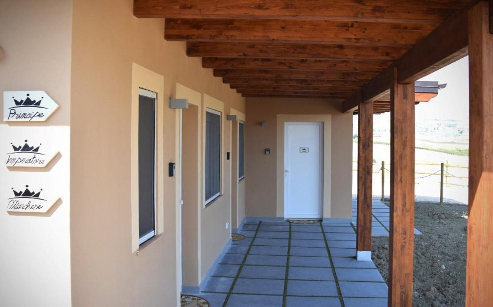 Re Umberto Suite San Salvo Exterior foto